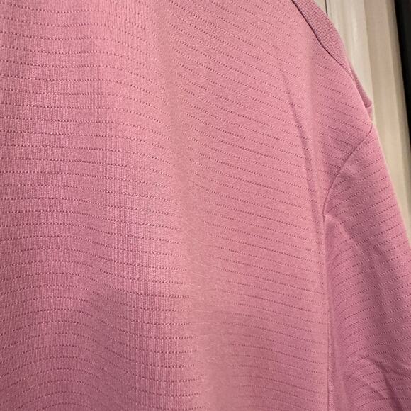 GapFit Performance T-Shirt Purple XL Moisture Wicking Stretch Activewear NWT - Picture 3 of 7